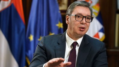 Вучич с призив: Спешното оттегляне на фалшивите кметове и спецчастите е условие за мира в КиМ