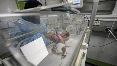 Бедствие: Гладът в Газа взе жертви, децата се хранят веднъж на ден