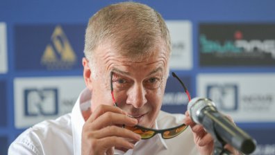 "Левски" закъсва финансово още повече заради Хубчев
