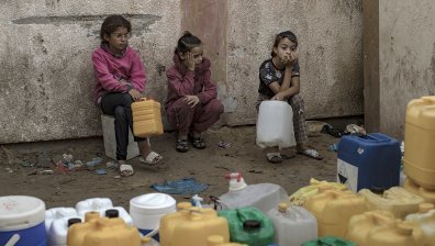 Десетки хиляди деца са изчезнали и погребани под развалините в Газа