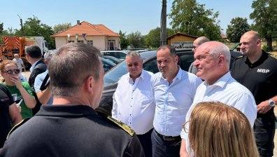 Калин Стоянов: На 20 минути идва сигнал за пожар в страната (+ВИДЕО)