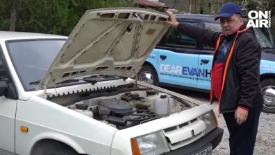 С любов към ретро автомобилите: Колекцията на Стоян, в която има и лондонско такси