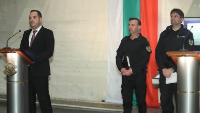 Калин Стоянов стопли отношенията си с Денков, но обвини Кирил Петков в натиск