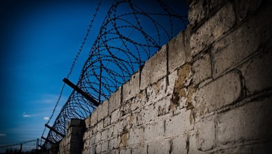 4 месеца затвор за 22-годишна, хваната с наркотици в София