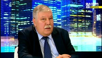 Да се запази НЗОК, да се развият и частните фондове: ген. Тонев
