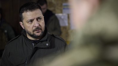 Зеленски в Албания: Липсата на боеприпаси се отразява на войниците на фронта