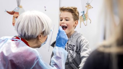 Педиатър: Тестовете за децата са максимално щадящи, ще разкрият и безсимптомните