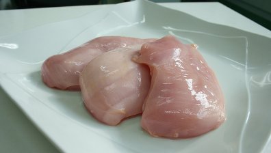 Пилешкото месо отново поскъпна, но цената на яйцата удря надолу