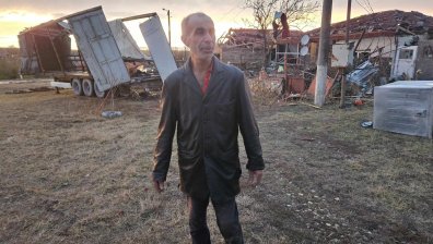 Две жертви на стихията в Източна България, стотици къщи останаха без покрив