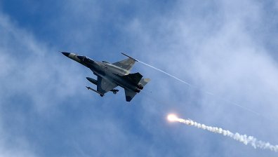 Китайски самолети и кораби навлязоха в идентификационната зона на ПВО на Тайван