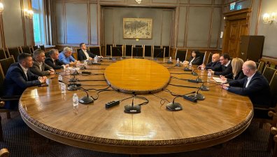 ГЕРБ-СДС и БСП - "Обединена левица" намериха допирни точки