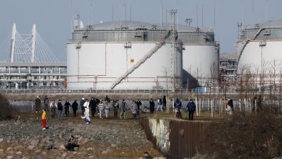 Украински дронове удариха петролен терминал в Санкт Петербург