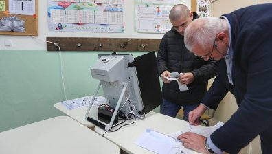 2000 души ще обработват данните от изборите, в ЦИК на смяна ще има по 100 човека