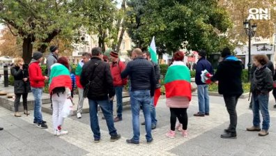50 полицаи и жандармеристи бранеха протестиращите в Пловдив