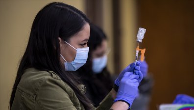 Влияят ли ваксините срещу Ковид-19 на менструацията?