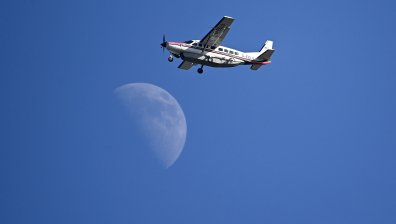 Най-малко петима загинали след сблъсък на два самолета в Мексико (+ВИДЕО)