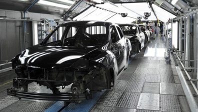 Nissan подготвя конкурент на Golf
