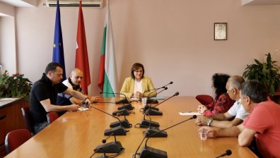 Нинова: Към лявото обединение се присъедини ОБТ на проф. Кръстьо Петков