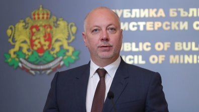 Росен Желязков: Въвеждаме еврото плавно, не стихийно