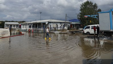 Седем жертви на наводнението в Турция, затвориха магистрала в Гърция