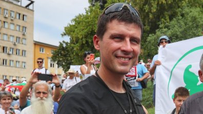 Ивелин Михайлов получил заплахи да го вкарат в ареста, да унищожат семейството му