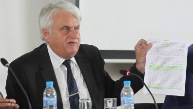 Рашков: Стотици милиони за "Хемус" са отивали за скъпи имоти и в лични сметки в ОАЕ