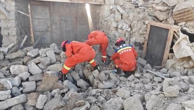 Броят на жертвите след земетресението в Тибет расте драстично