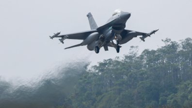 Изтребител F-16 се разби в Турция, пилотът му загина