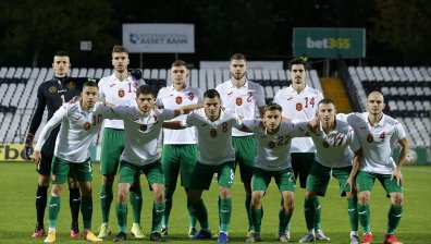 Младежите пребориха Латвия и запазиха шансове за европейското