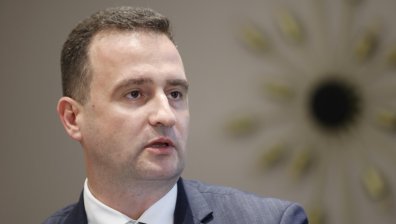 Енергийният министър: Започваме извънредни проверки на сметките за ток