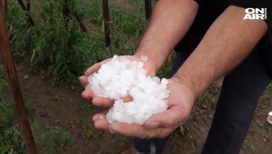 Невиждана градушка покоси района на хижа "Преспа"