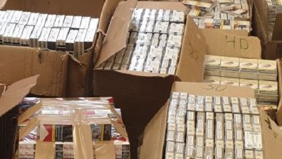 Задържаха 8940 кутии цигари и 178 л алкохол, превозвани за сватба в Германия