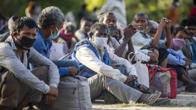 Коронавирусът причини геноцид и милиони бедстващи в Индия