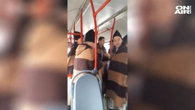 Видео с коледари в автобус в "Драгалевци" се превърна в хит