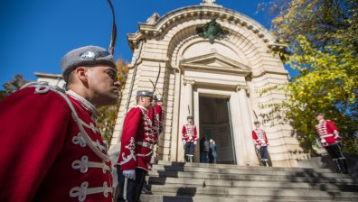 Поклонение пред гробницата на княз Александър I Батенберг (СНИМКИ)