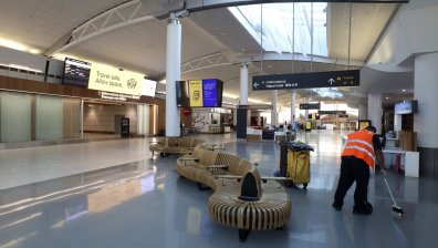 Австрия забрани пътническите полети от България