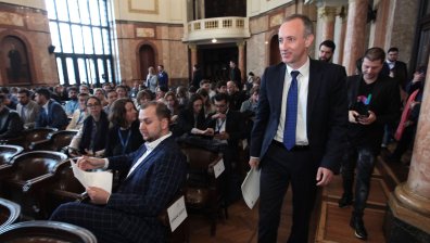 Вълчев: Има опасност от поколенческа катастрофа, ако затворим училищата