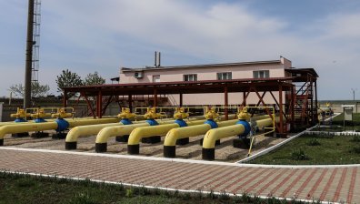 Европа е изправена пред нови съкращения на руските доставки на петрол и газ