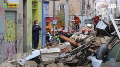 Намериха тяло под рухналите сгради в Марсилия