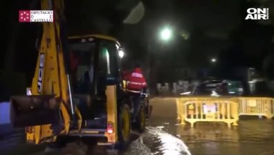 Обилни валежи наводниха множество сгради и улици във Валенсия