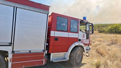 Затвориха част от магистрала "Марица" заради гъст дим от пожар