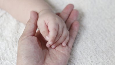 Двойка влезе в тунел под Босфора и излезе като тричленно семейство