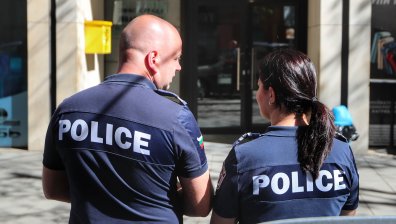 Задържаха румънец у нас, мамил възрастни хора