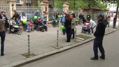 Срещу агресията: Настояват за камери в училищата и яслите