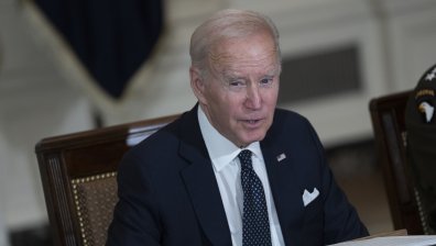 САЩ изпращат усъвършенствани тактически бомби по-рано в Европа