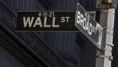 Трейдърите на Wall Street ще приберат по-малки бонуси през 2019 г.