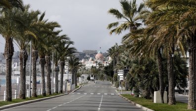 Пълен локдаун в Ница през уикенда, полицейски патрули ще бдят за нарушения