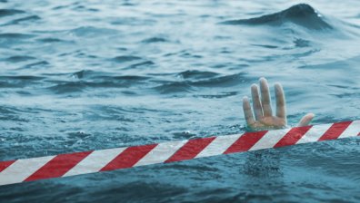 Унгарска туристка се удави в Поморие, издирват и 21-годишен младеж в Несебър