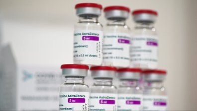 Словения спира имунизацията с AstraZeneca за хора под 60 години