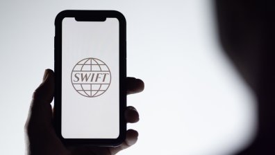 И Беларус аут от банковата система SWIFT